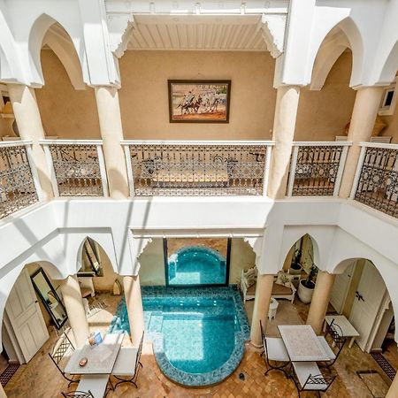 Riad Awinati Location Privatisee ,Piscine Chauffee , Beau Rooftop Marrakesh Exterior photo