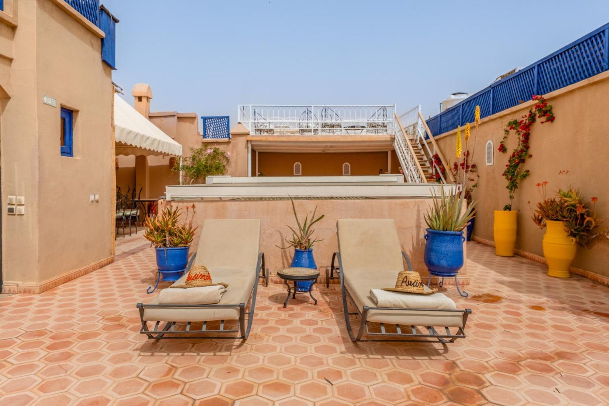 Riad Awinati Location Privatisee ,Piscine Chauffee , Beau Rooftop Marrakesh Exterior photo