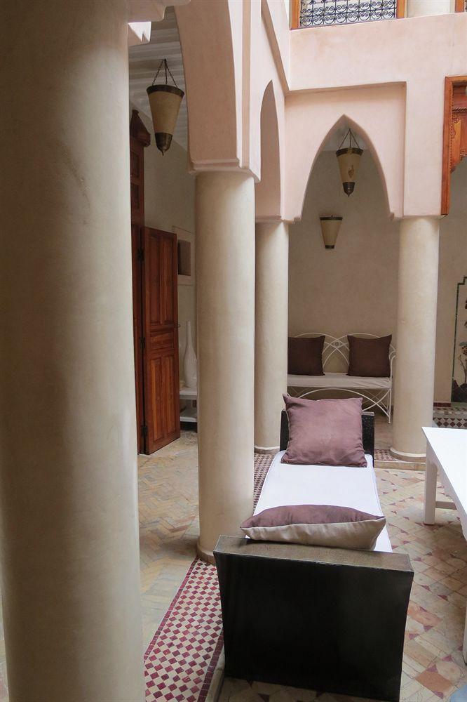 Riad Awinati Location Privatisee ,Piscine Chauffee , Beau Rooftop Marrakesh Exterior photo